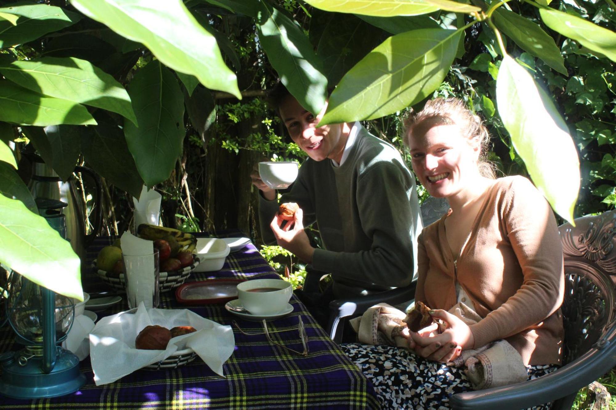 Under Volcanoes View Guest House Nyarugina Luaran gambar